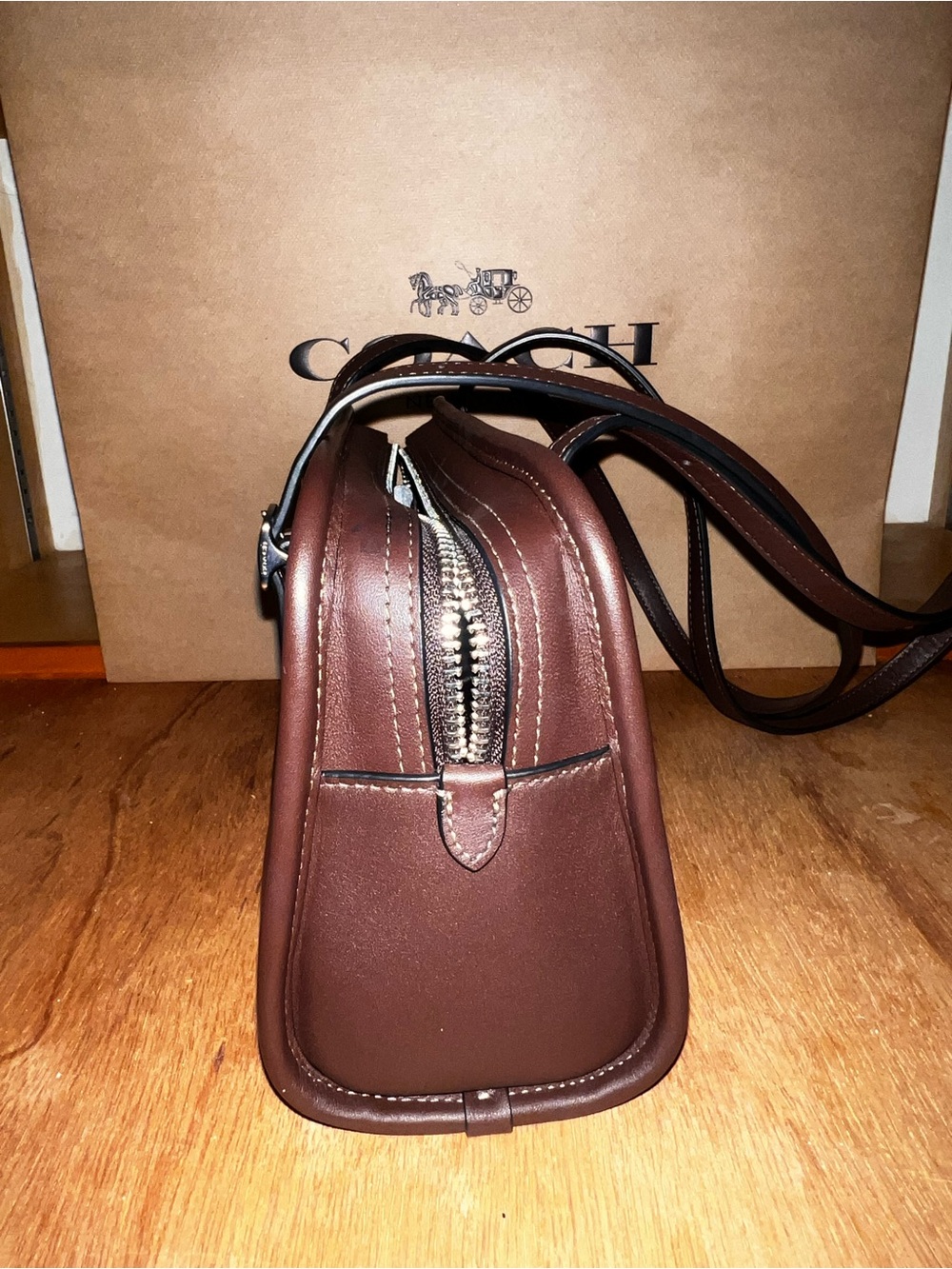 Coach Zip Swing bag Maple - Picture 7 of 10